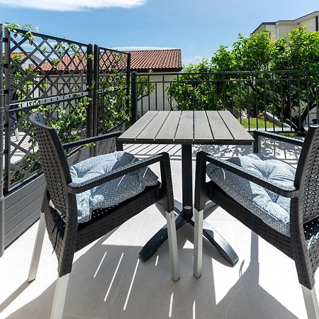 Villa Senzen Baška Voda Kültér fotó